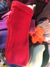Load image into Gallery viewer, MITTS - Various Colours
